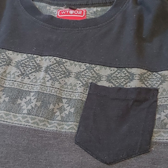 💝💝💝Shirts - Picture 3 of 5